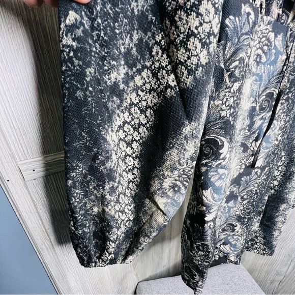 Urban Outfitters Vivienne Print Mini Dress - Picture 3 of 7